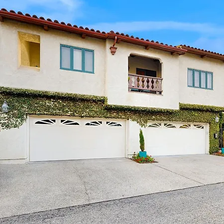 Sunny'S Santa Barbara Beach House